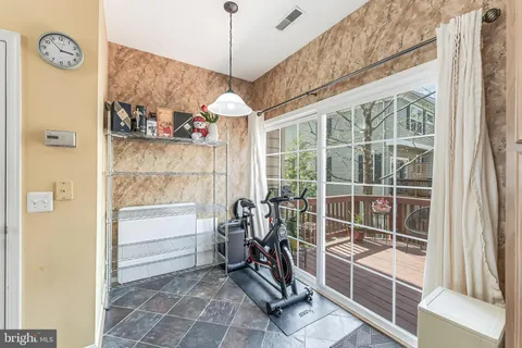 $490,000 | 23097 Fontwell Square, Sterling, VA 20166