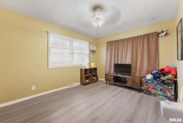 $315,000 | 2685 Northwood Drive, Muscatine, IA 52761