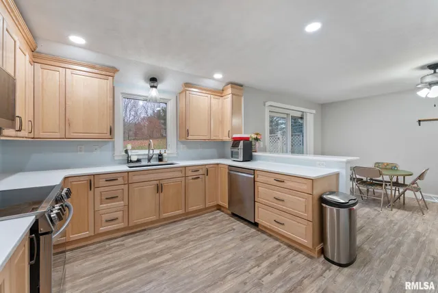 $315,000 | 2685 Northwood Drive, Muscatine, IA 52761