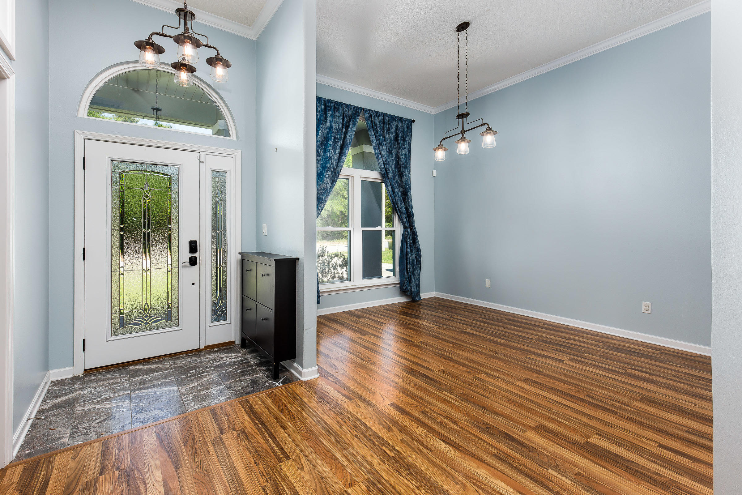 455 Rankin Road Mary Esther, FL 32569 - Photo 14 of 53 Living Area to Front Entrance