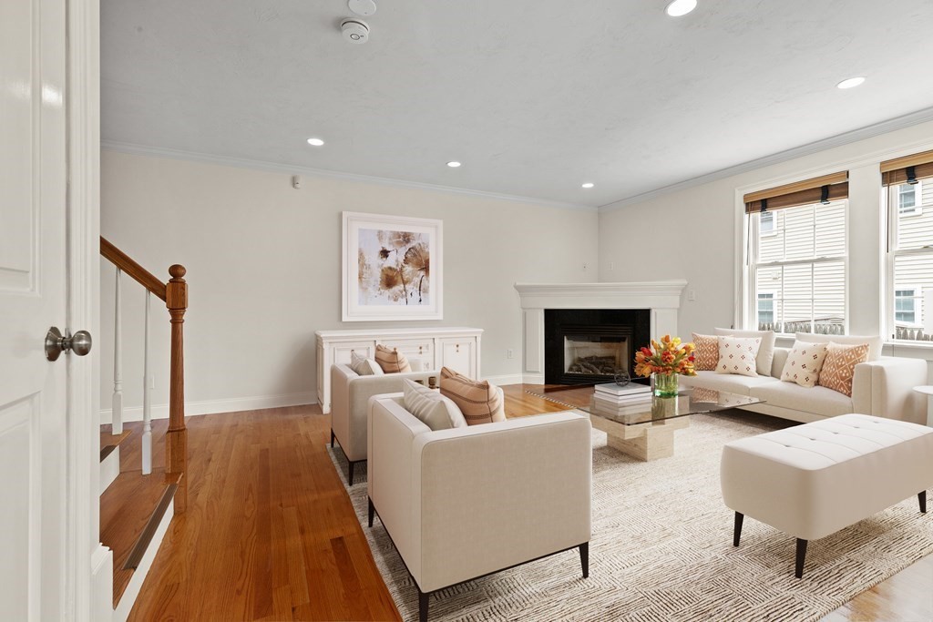 572 Trapelo Road, Unit 572 Belmont, MA 02478 - Photo 3 of 22 Gallery Image 3