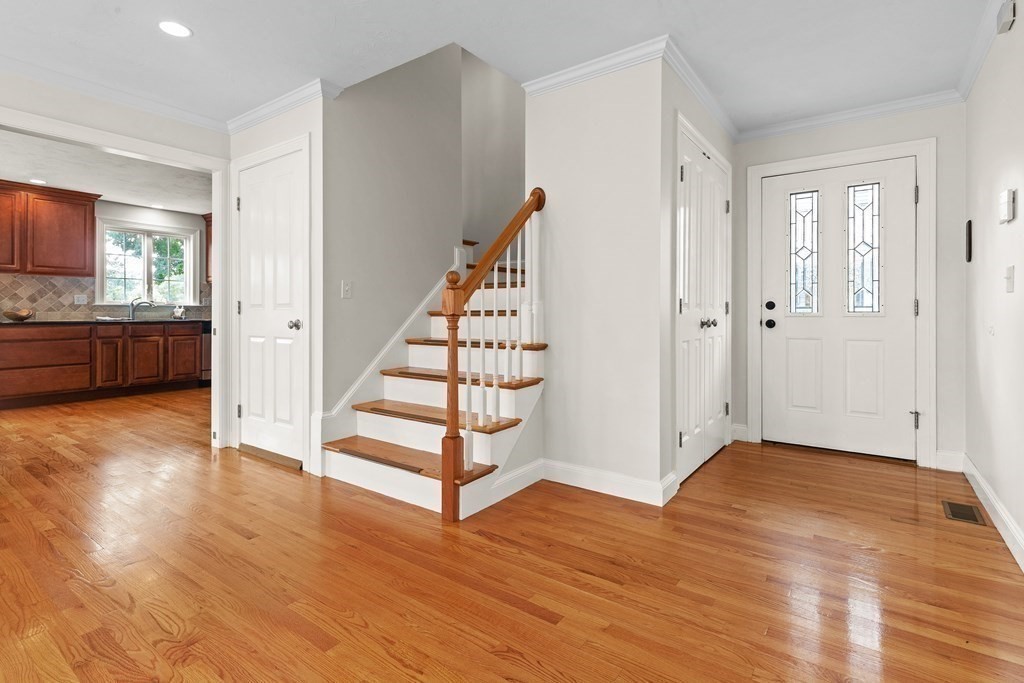 572 Trapelo Road, Unit 572 Belmont, MA 02478 - Photo 4 of 22 Gallery Image 4