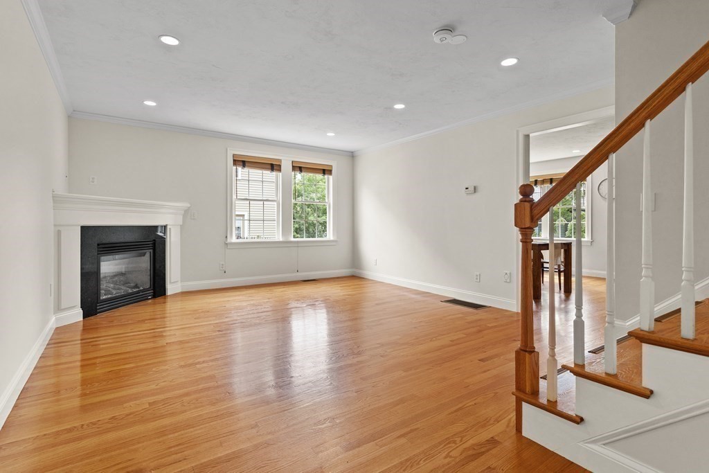572 Trapelo Road, Unit 572 Belmont, MA 02478 - Photo 5 of 22 Gallery Image 5