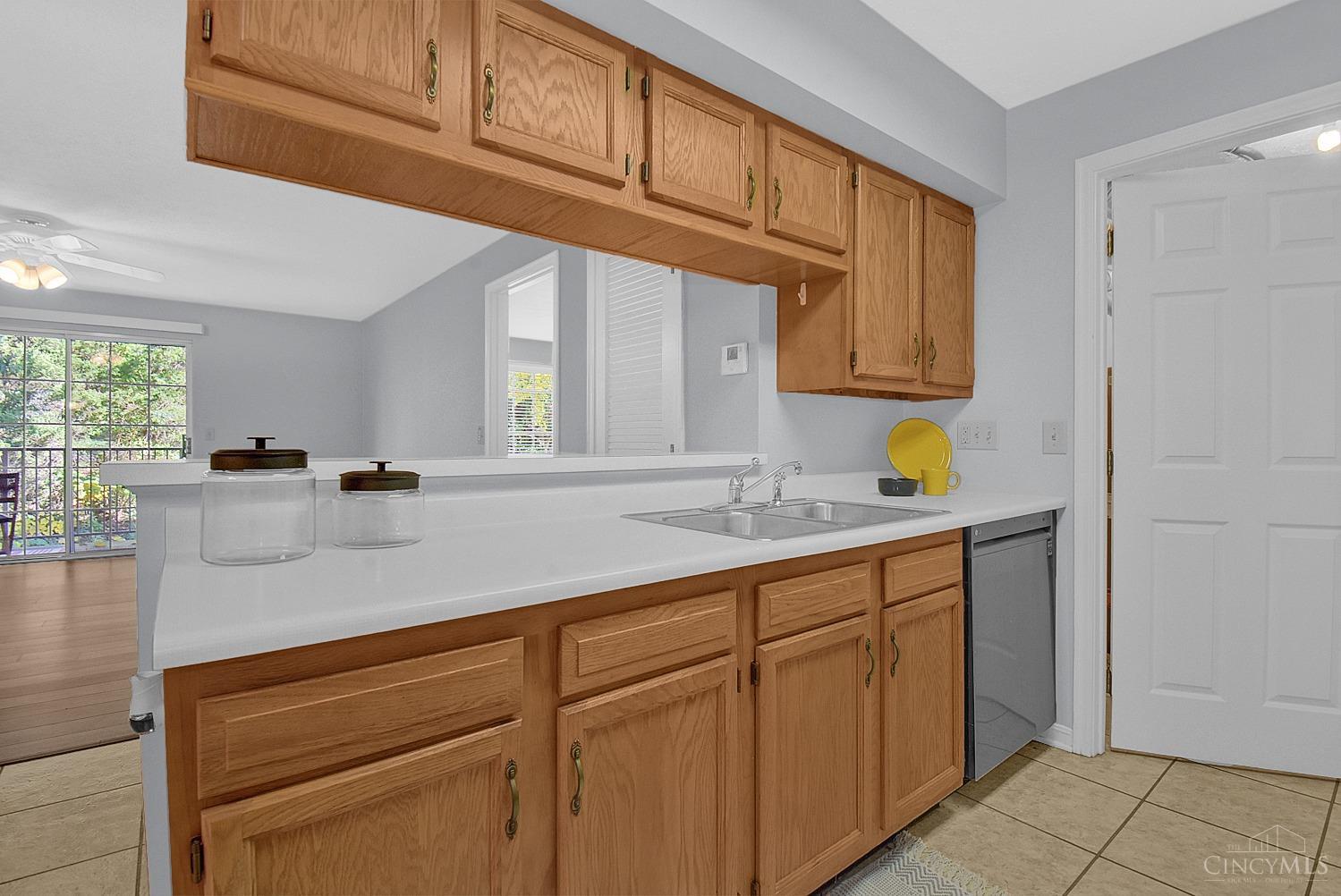 5769 Cheviot Road, Unit 2C Cincinnati, OH 45247 - Photo 12 of 30