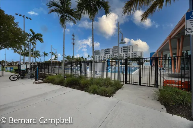 $1,300 | 129 Southeast 5th Street, Unit 14, Hallandale Beach, FL 33009