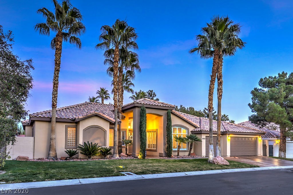 8920 Echo Ridge Drive Las Vegas, NV 89117 - Photo 2 of 49