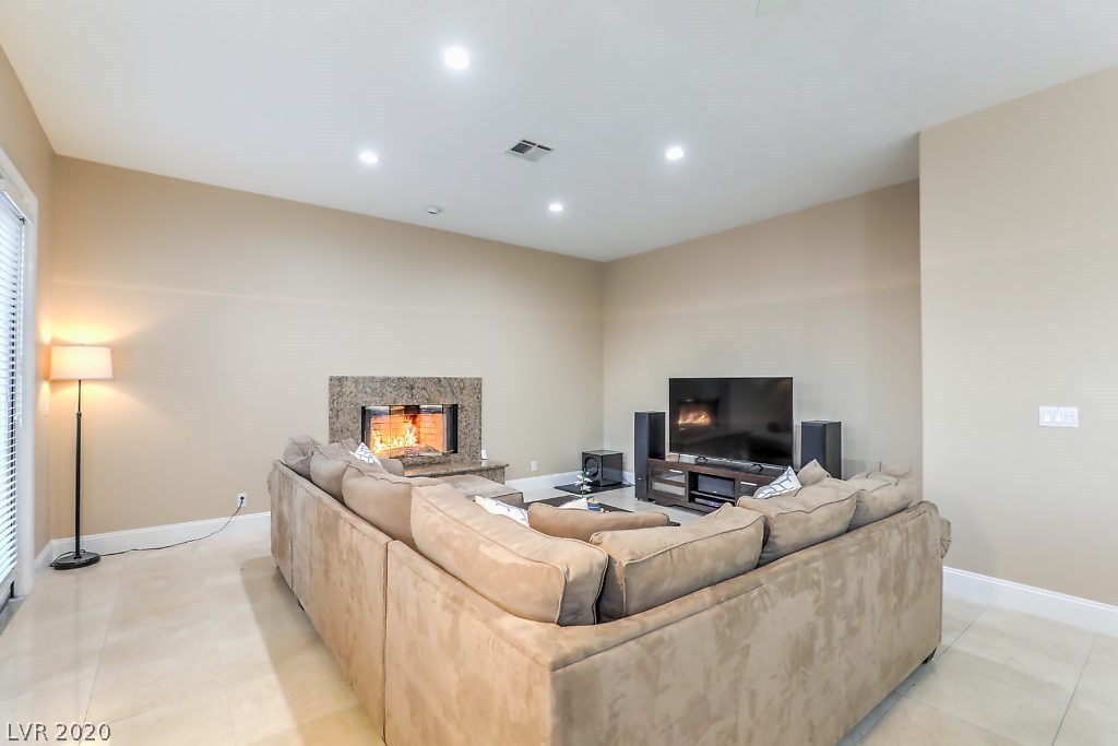 8920 Echo Ridge Drive Las Vegas, NV 89117 - Photo 22 of 49