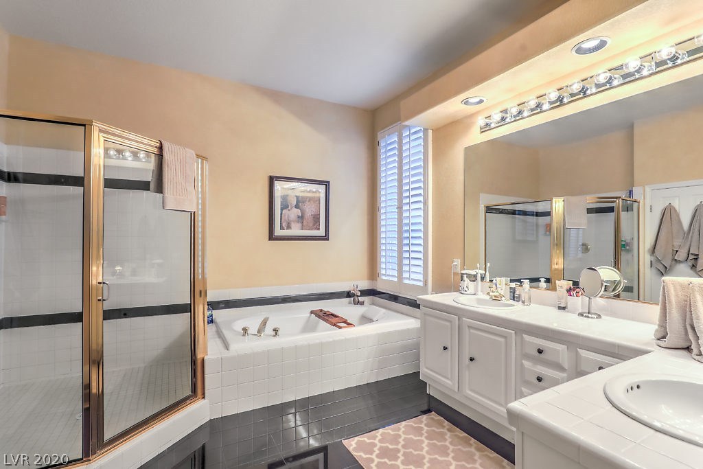 8920 Echo Ridge Drive Las Vegas, NV 89117 - Photo 29 of 49