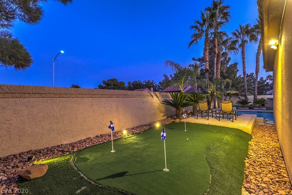 8920 Echo Ridge Drive Las Vegas, NV 89117 - Photo 41 of 49