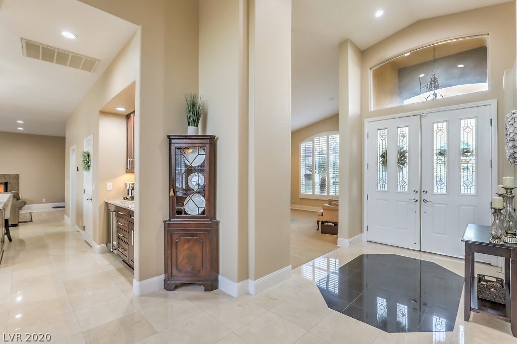 8920 Echo Ridge Drive Las Vegas, NV 89117 - Photo 5 of 49