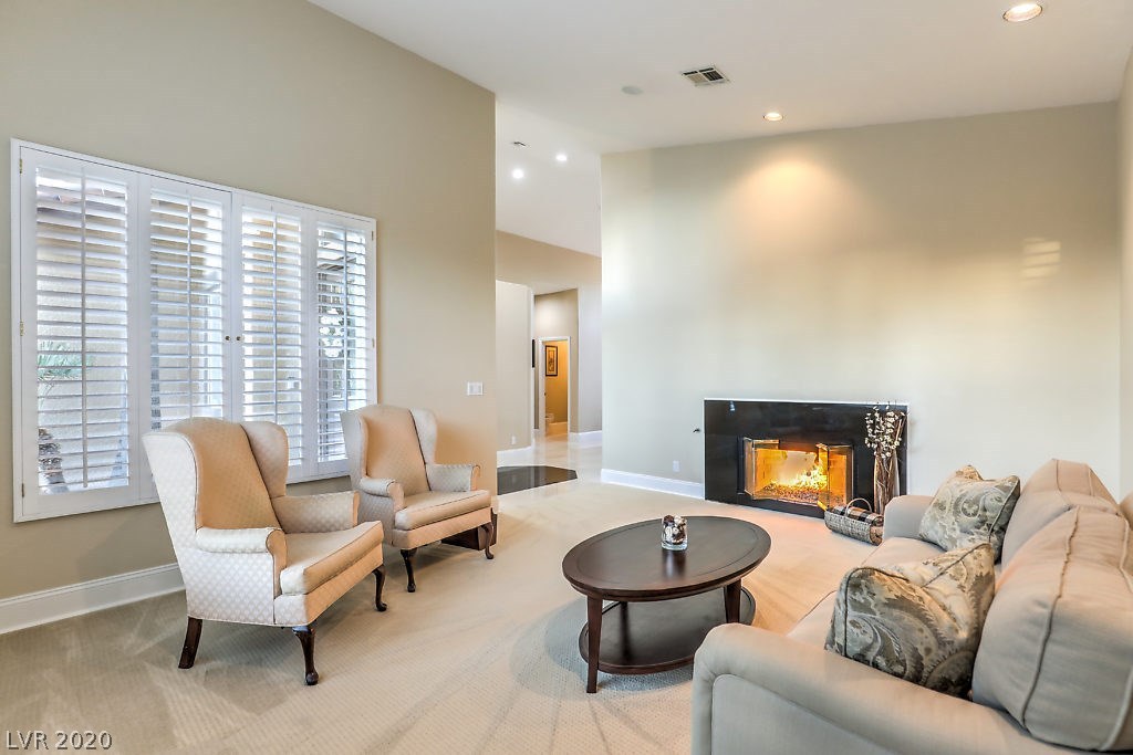 8920 Echo Ridge Drive Las Vegas, NV 89117 - Photo 6 of 49