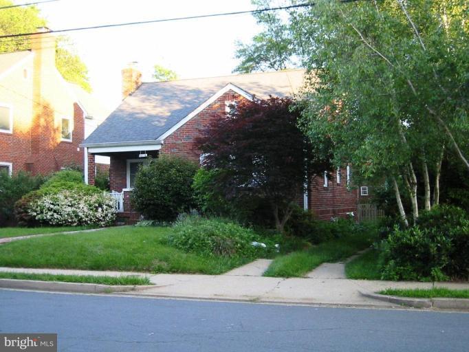 4616 23rd Road North Arlington, VA 22207 - Photo 5 of 8 Exterior #3