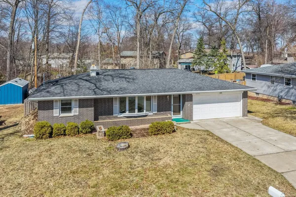 $299,900 | 2070 West Point Terrace, Green Bay, WI 54304