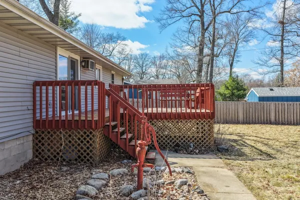 $299,900 | 2070 West Point Terrace, Green Bay, WI 54304