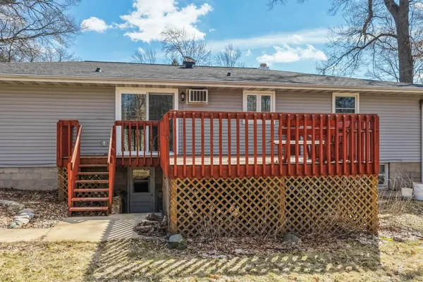 $299,900 | 2070 West Point Terrace, Green Bay, WI 54304