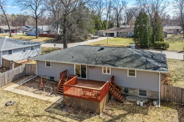 $299,900 | 2070 West Point Terrace, Green Bay, WI 54304