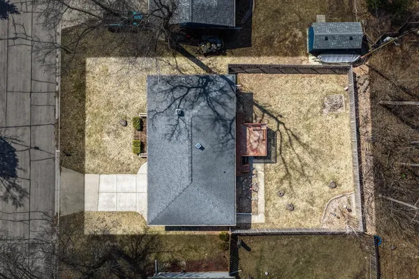$299,900 | 2070 West Point Terrace, Green Bay, WI 54304