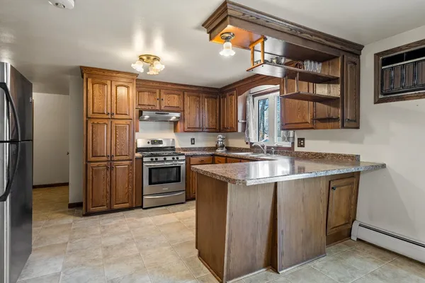 $299,900 | 2070 West Point Terrace, Green Bay, WI 54304