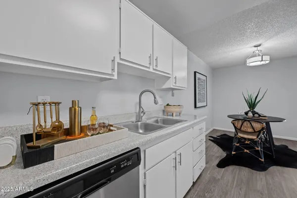 $1,481 | 4337 North 53rd Lane, Unit B1, Phoenix, AZ 85031