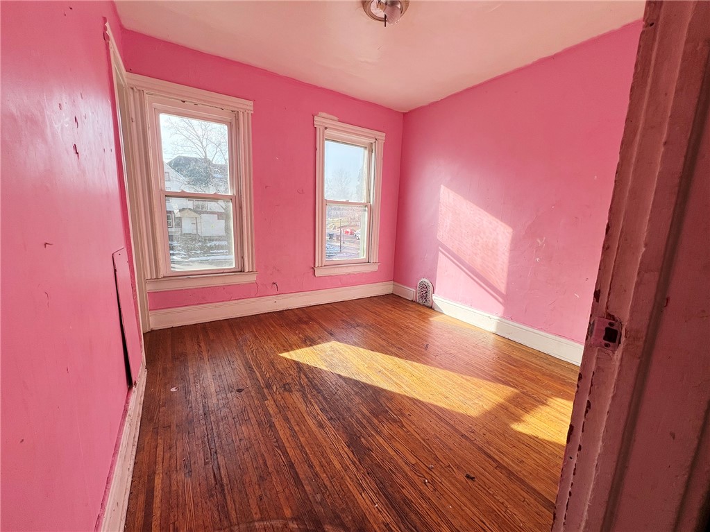 868 South Plymouth Avenue, Unit 866 Rochester, NY 14608 - Photo 14 of 43 868 S. Plymouth - 3 bedroom (Up & Down)