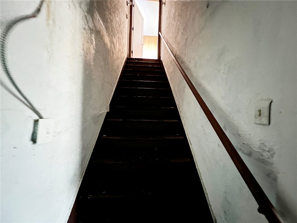 868 South Plymouth Avenue, Unit 866 Rochester, NY 14608 - Photo 28 of 43 866 S Plymouth -2 Bed (Upper unit)