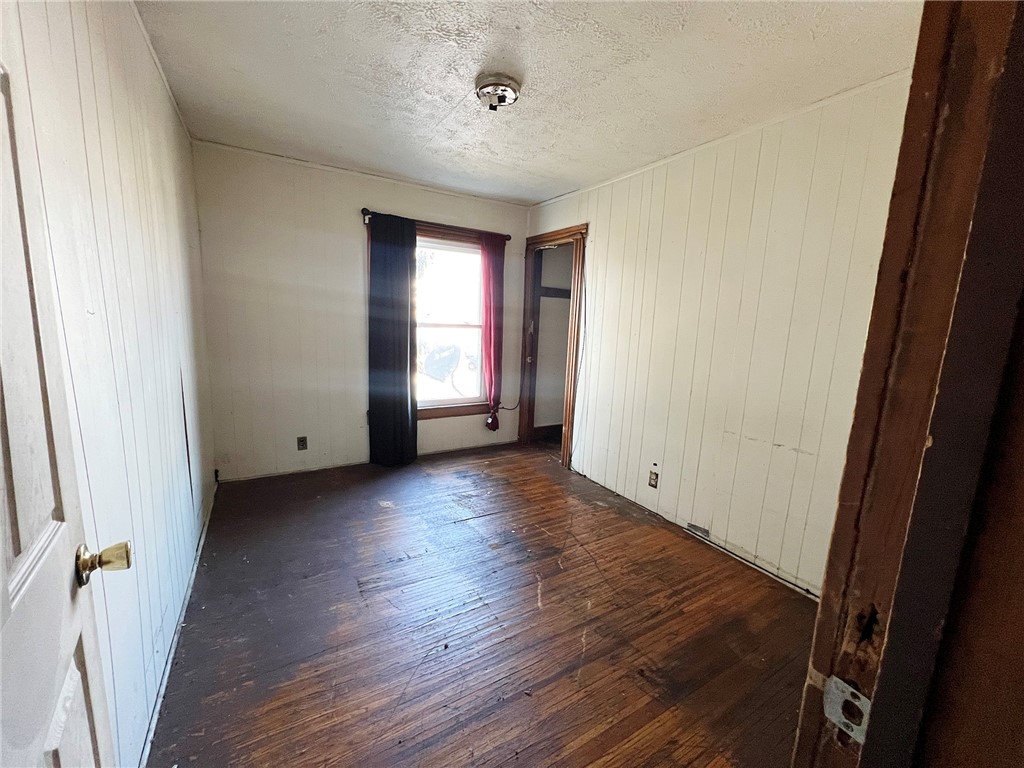 868 South Plymouth Avenue, Unit 866 Rochester, NY 14608 - Photo 32 of 43 866 S Plymouth -2 Bed (Upper unit)