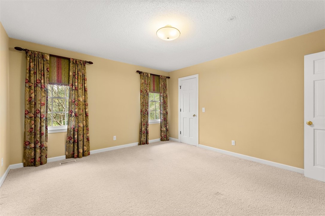 105 Hamilton Drive Anderson, SC 29621 - Photo 39 of 49 This expansive room offers a versatile layout, ready for your personal touch.