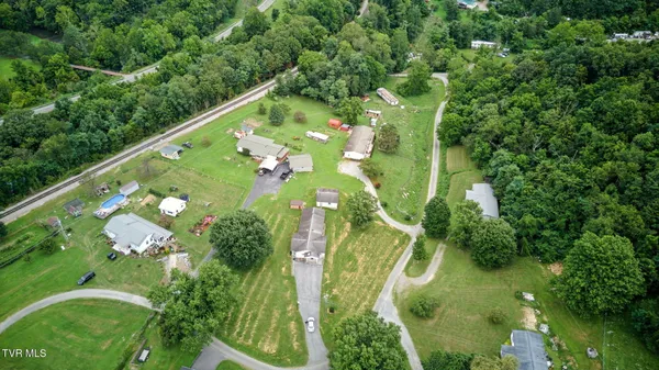 $100,000 | 220 Gillispie Road, Pounding Mill, VA 24637