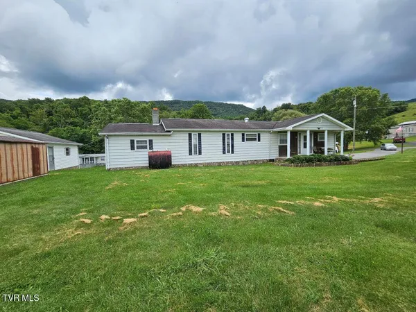 $100,000 | 220 Gillispie Road, Pounding Mill, VA 24637