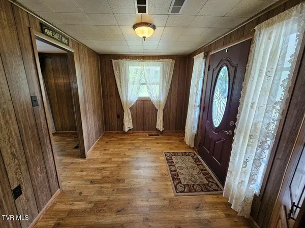 $100,000 | 220 Gillispie Road, Pounding Mill, VA 24637