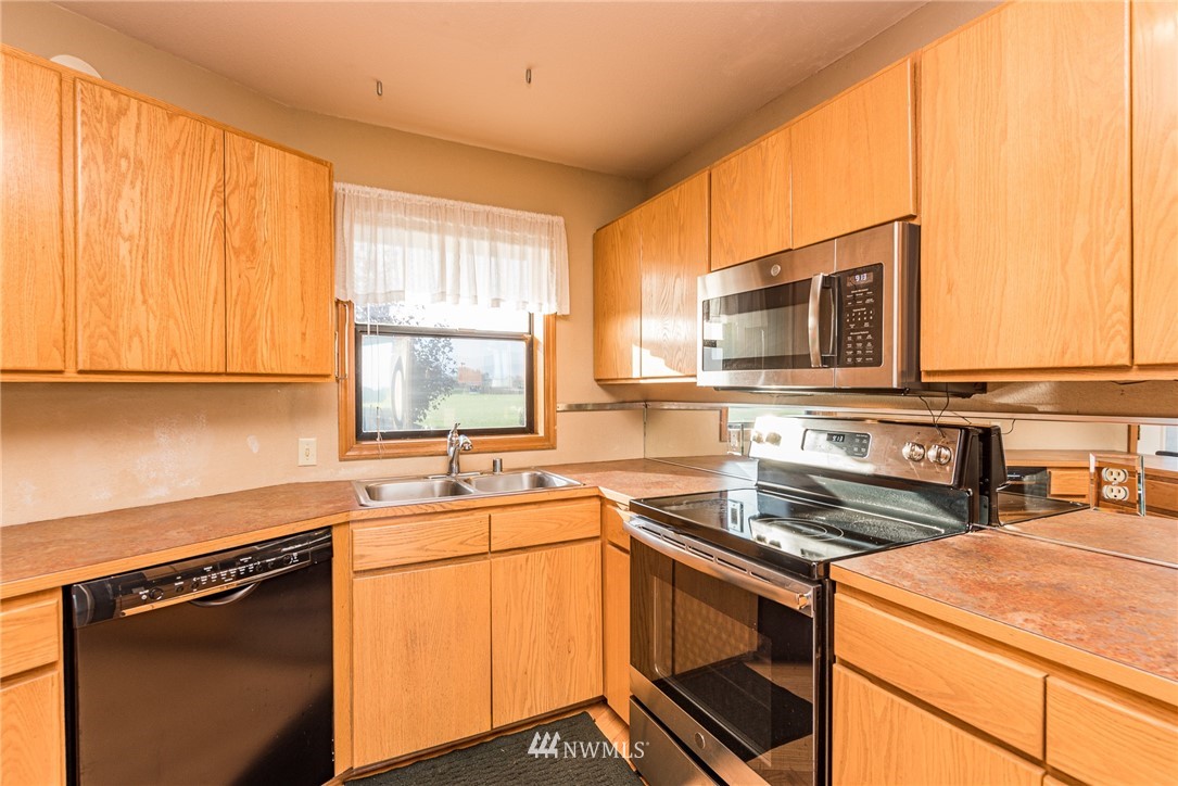 702 Roberson Road Sequim, WA 98382 - Photo 11 of 25 Gallery Image 11