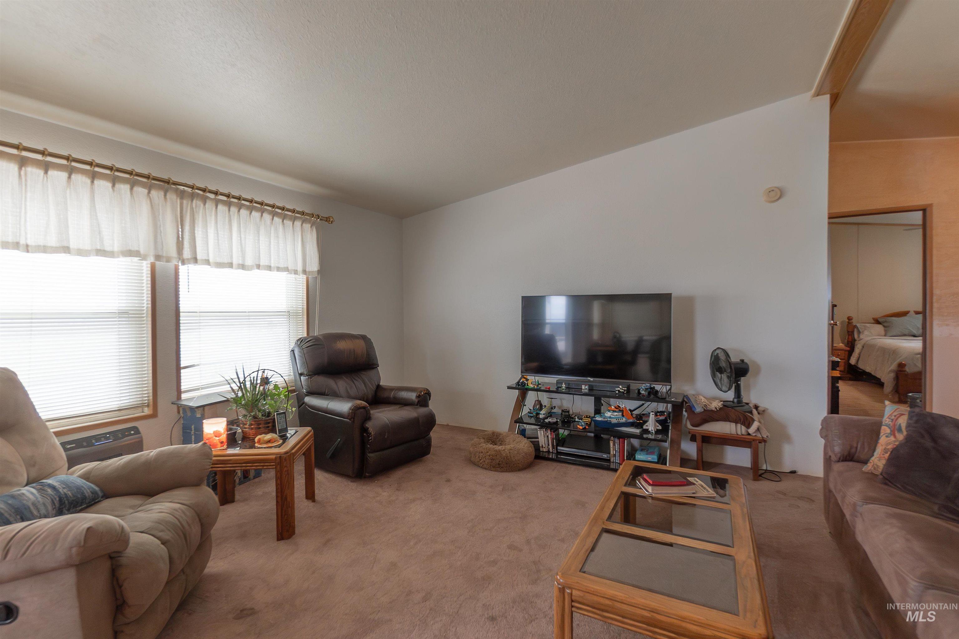 10384 China Ditch Road Melba, ID 83641 - Photo 15 of 31