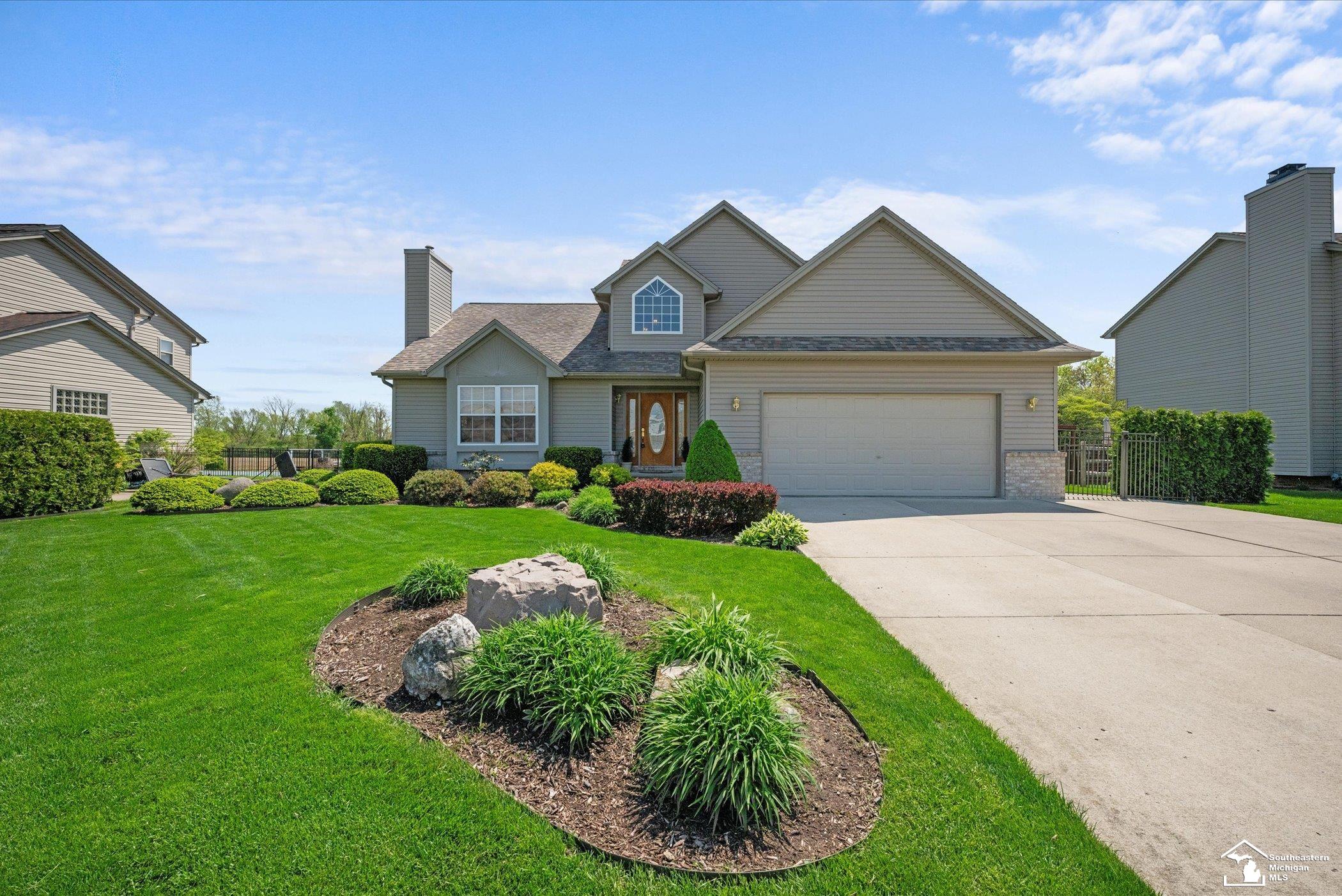 4402 Quail Ridge Lane Newport, MI 48166 - Photo 2 of 57 50174312-19d8dc84-cdd8-4069-96a0-ad8b6607916b.JPG