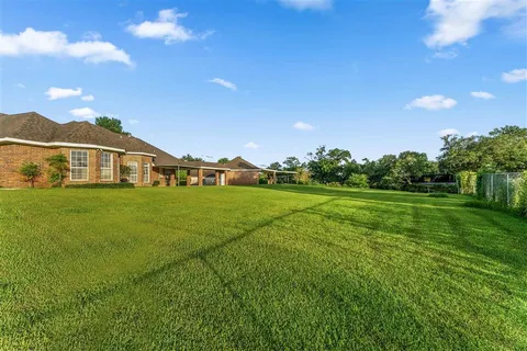 $425,000 | 513 Orchard Drive, Lake Charles, LA 70605