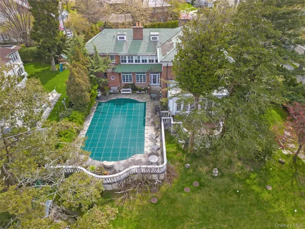$5,398,000 | 1-27 Beverly Road | Douglaston