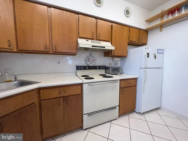 $1,990 | 825 North 29th Street, Unit 5AA, Philadelphia, PA 19130