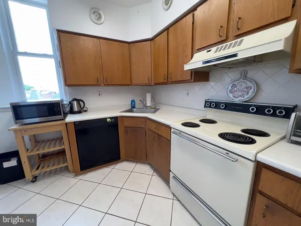 $1,990 | 825 North 29th Street, Unit 5AA, Philadelphia, PA 19130