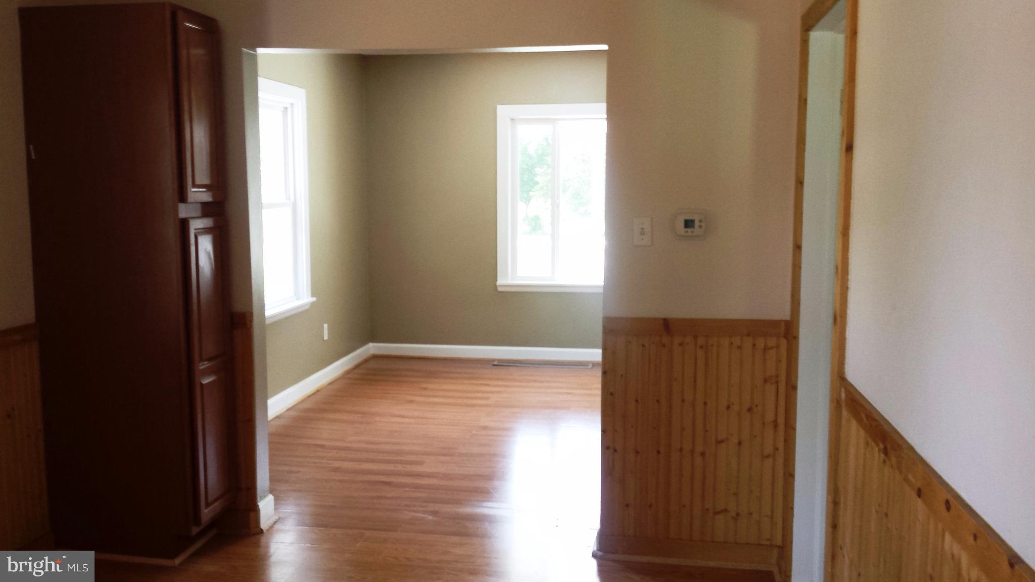 11806 Clearview Road Hagerstown, MD 21742 - Photo 11 of 25 Living room