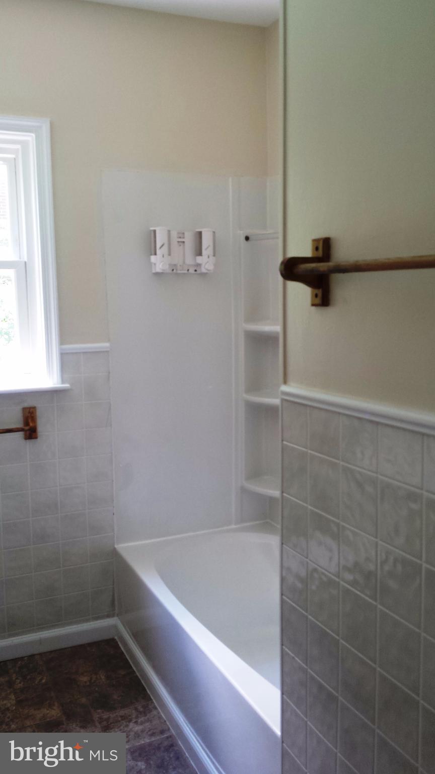 11806 Clearview Road Hagerstown, MD 21742 - Photo 20 of 25 BAth