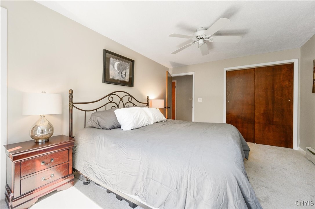 7646 Farmington Road Manlius, NY 13104 - Photo 17 of 47 UPSTAIRS YOU'LL FIND THE SPACIOUS OWNERS EN-SUITE