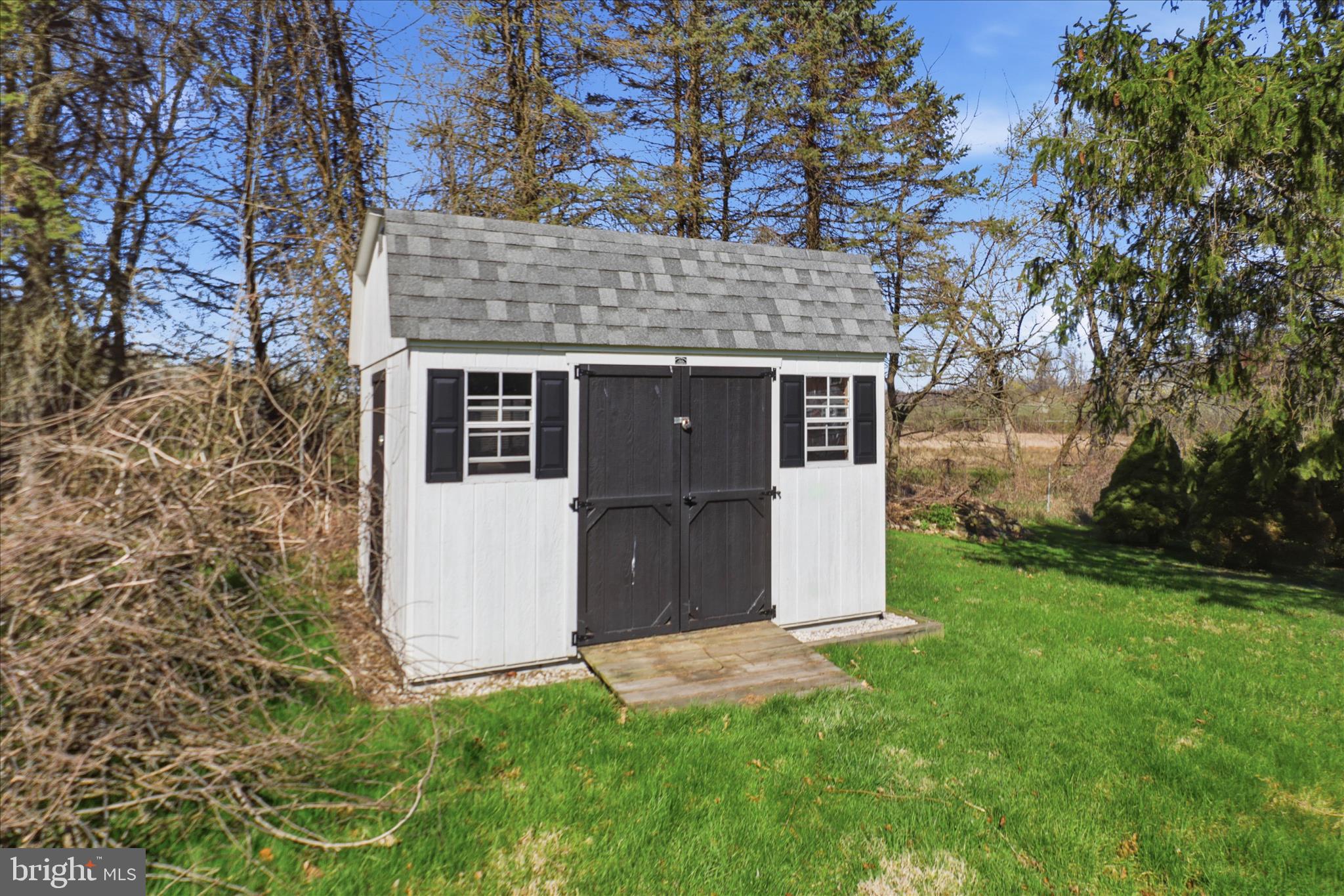 22 North Chestnut Street Elverson, PA 19520 - Photo 59 of 65