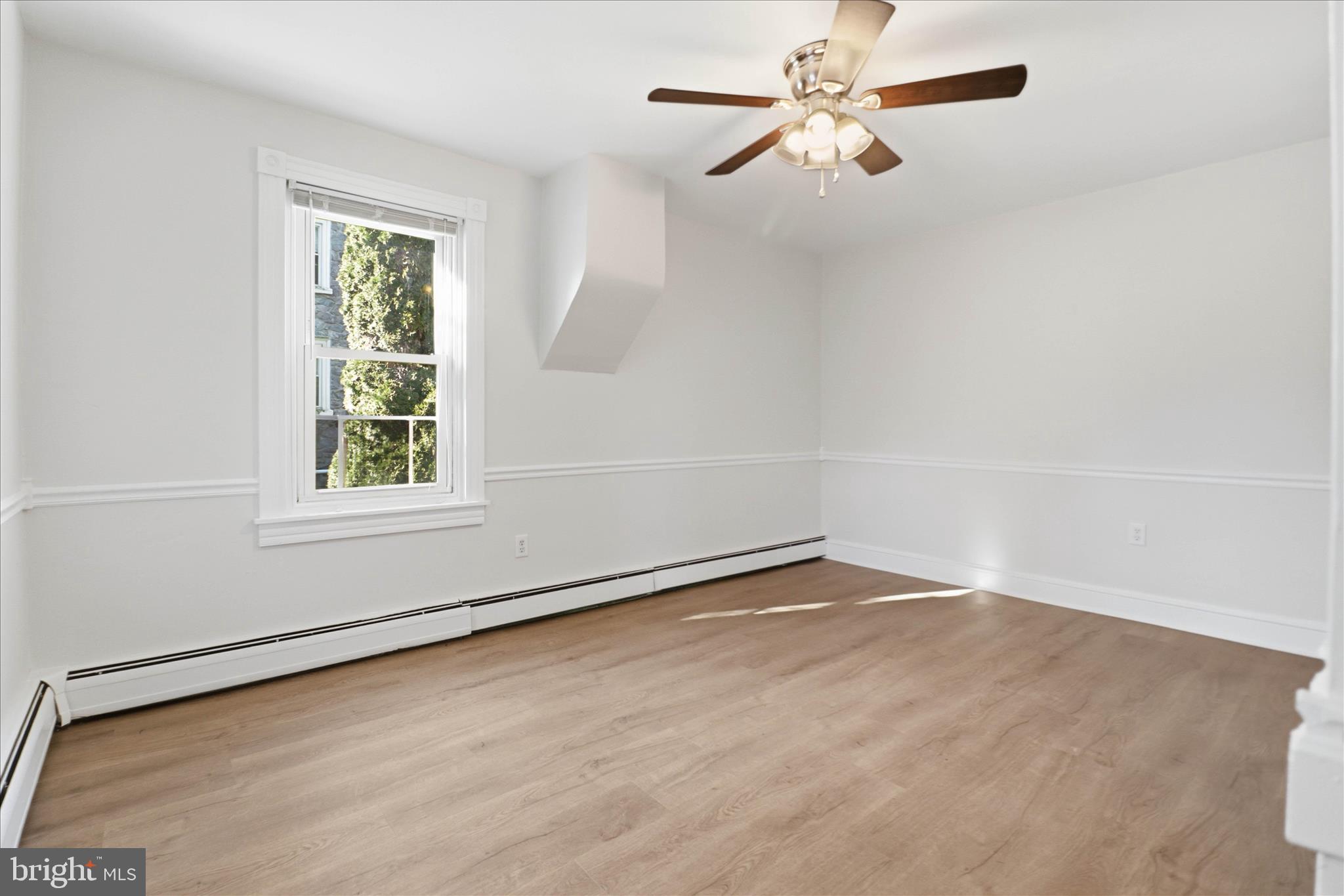 22 North Chestnut Street Elverson, PA 19520 - Photo 9 of 65 LR