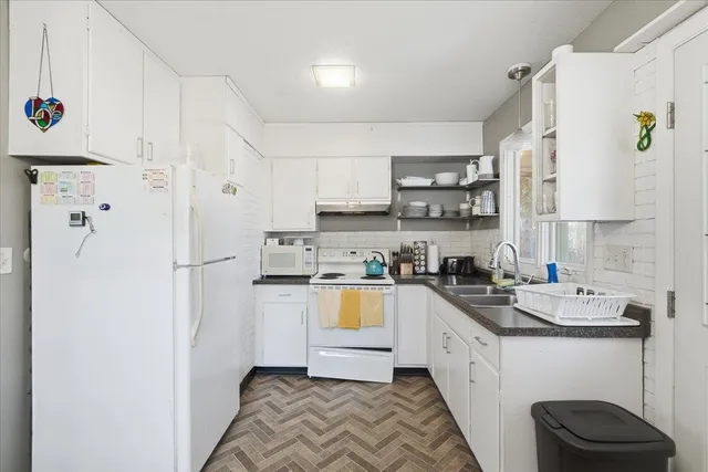 $600,000 | 102 Juniper Ridge, Shelburne, VT 05482