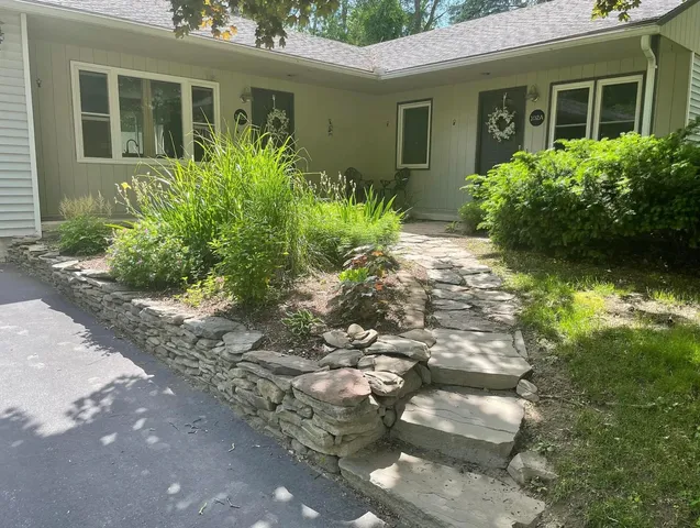 $600,000 | 102 Juniper Ridge, Shelburne, VT 05482