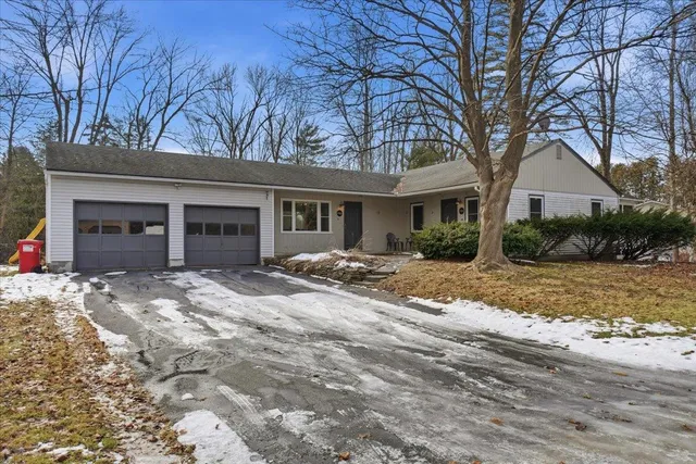 $600,000 | 102 Juniper Ridge, Shelburne, VT 05482