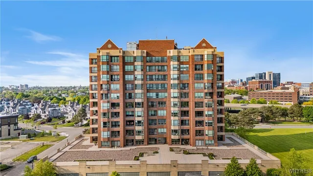 $715,000 | 801 Admirals Walk, Buffalo, NY 14202