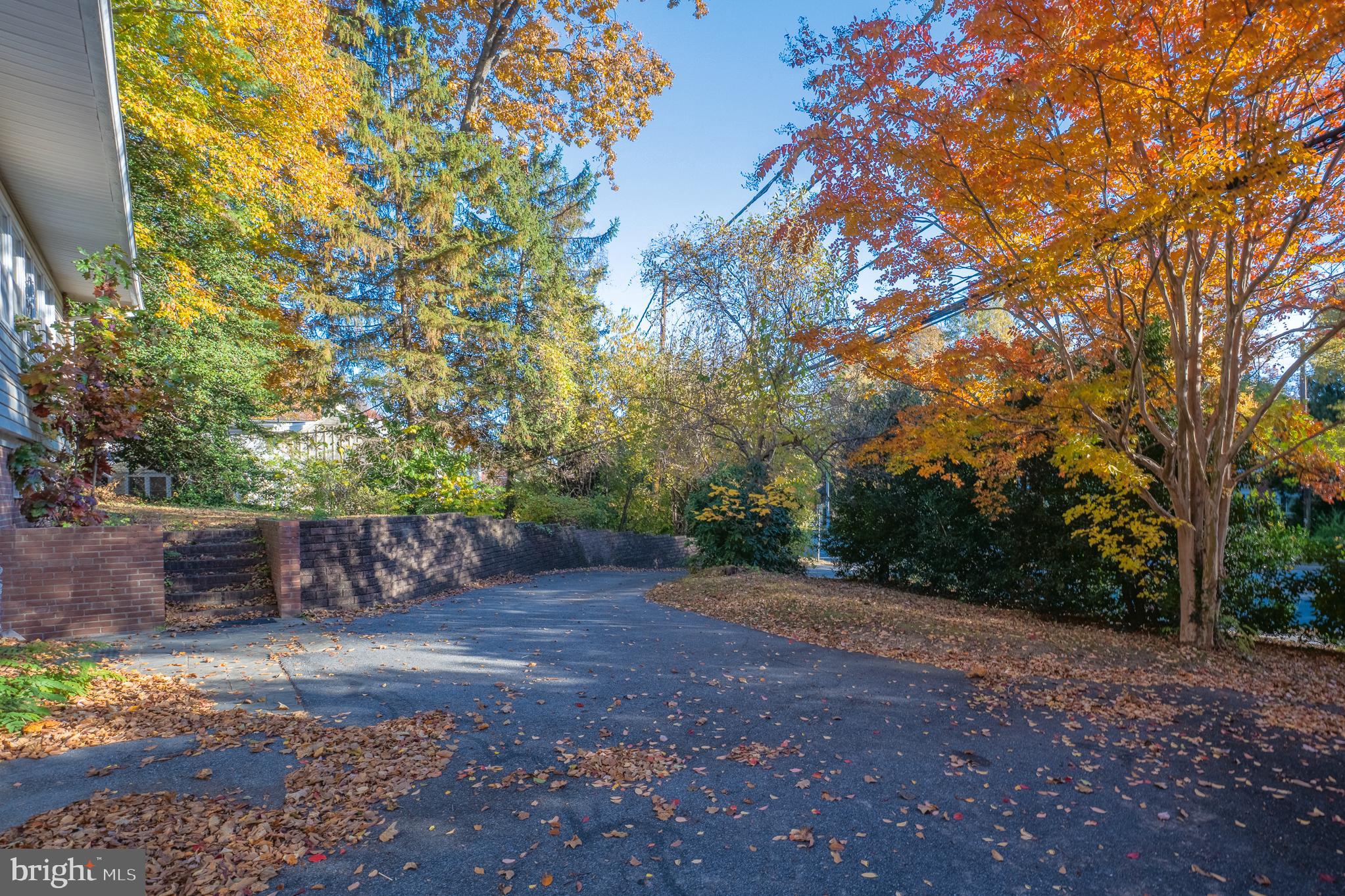 5715 Massachusetts Avenue Bethesda, MD 20816 - Photo 3 of 85