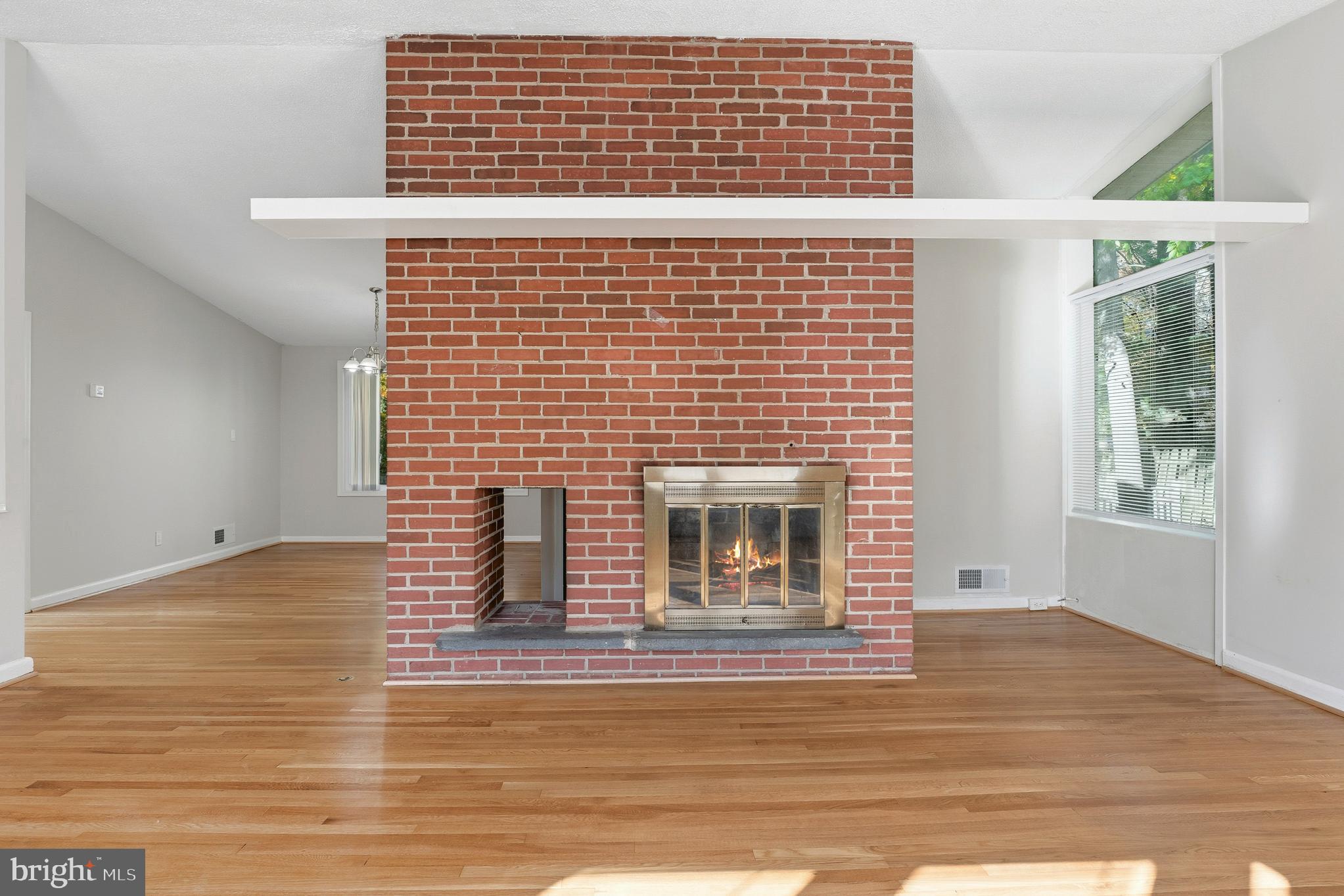 5715 Massachusetts Avenue Bethesda, MD 20816 - Photo 34 of 85