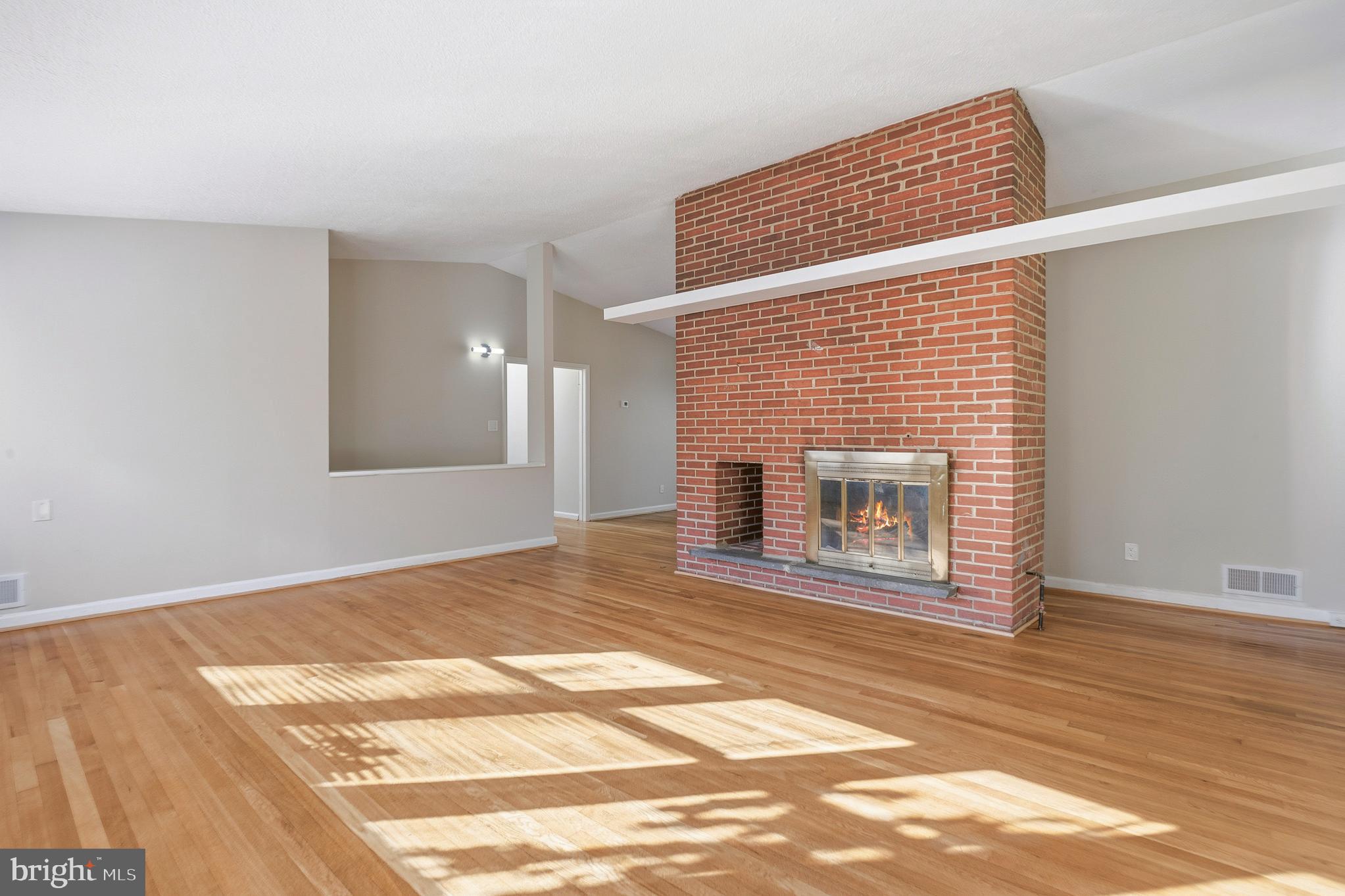 5715 Massachusetts Avenue Bethesda, MD 20816 - Photo 35 of 85