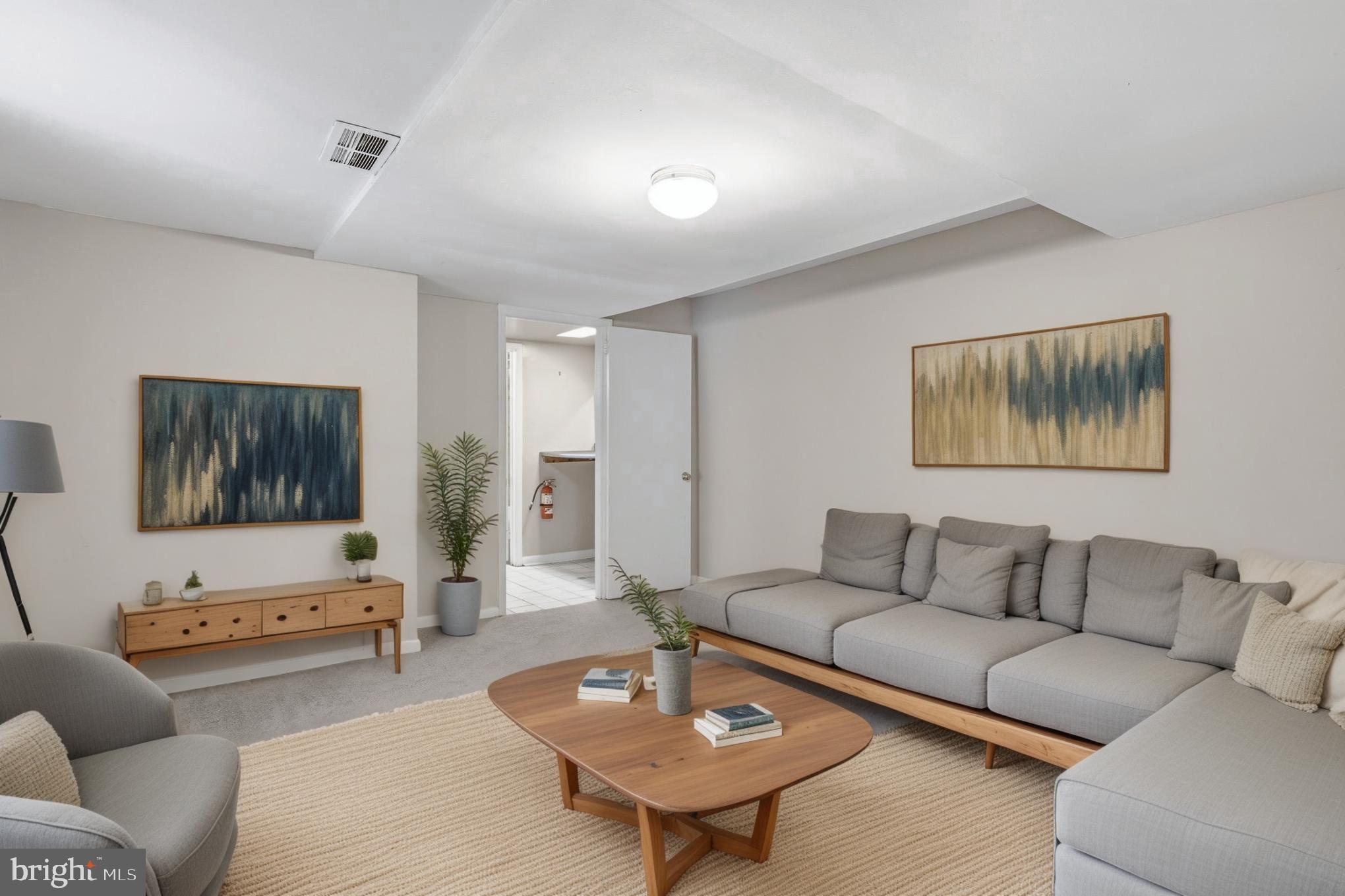 5715 Massachusetts Avenue Bethesda, MD 20816 - Photo 8 of 85